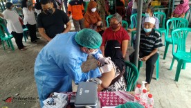 Percepatan Pelaksanaan Vaksinasi COVID-19 di Balai Kreasi 06 Kelurahan Pandeyan